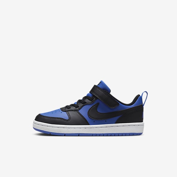 Boys navy nike shoes hot sale